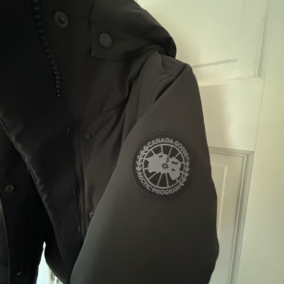 Canada Goose Lyndale Parka size XS - Picture 5 of 8